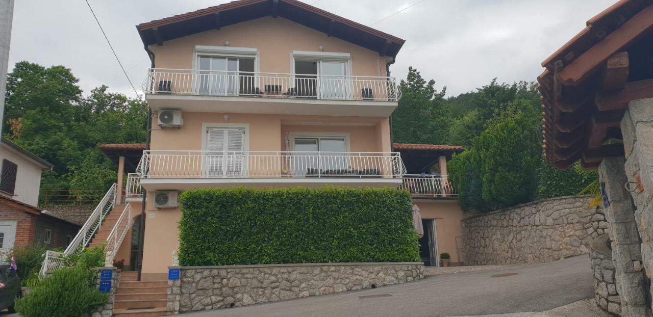 Apartman Ruza 2 Opric Esterno foto