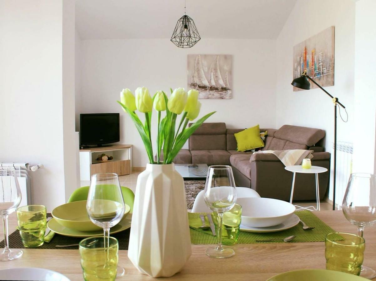Apartman Ruza 2 Opric Esterno foto